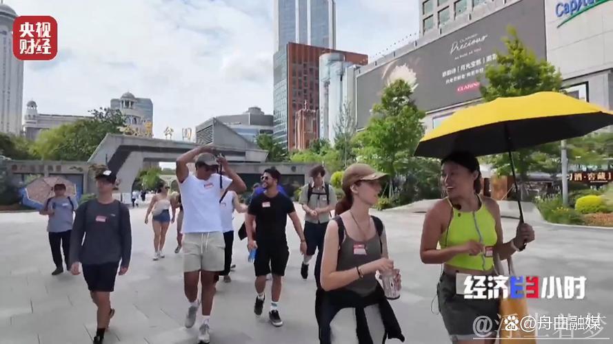 免签“朋友圈”扩增至55国！“中国游”“中国购”持续升温